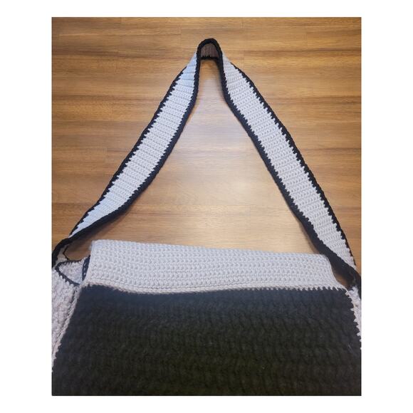 Handmade Crochet Granny Tote XL Black Gray Retro Crossbody Skater Alt Festival - Picture 3 of 8